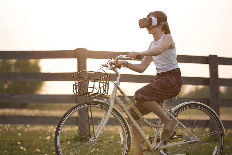 Virtual Reality Contact Lenses